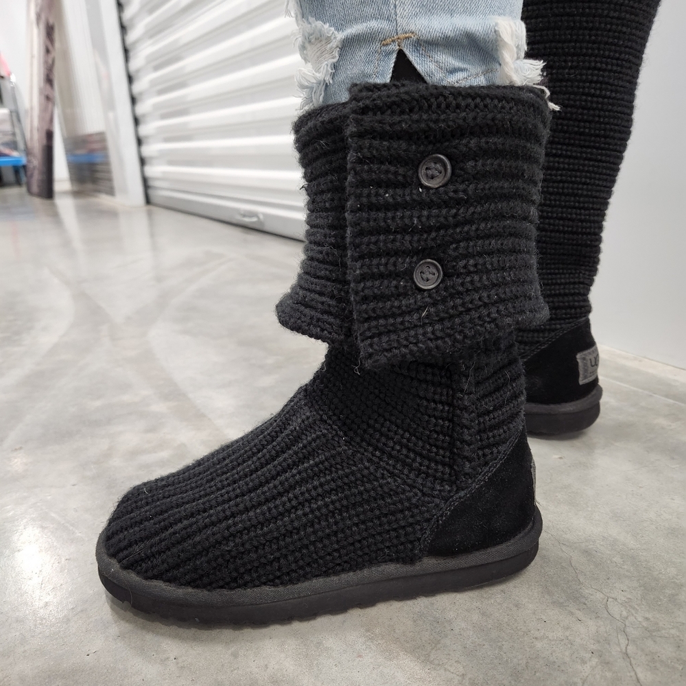 UGG Classic Cardy Boots - Picture 6 of 10
